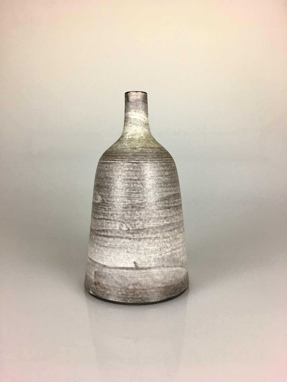 Studio ceramic vase – Erlach – Depot for Artefacts